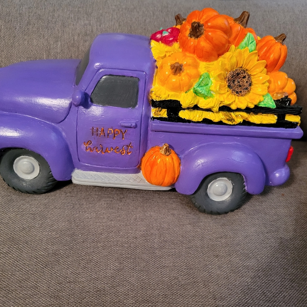 Decor truck harvest